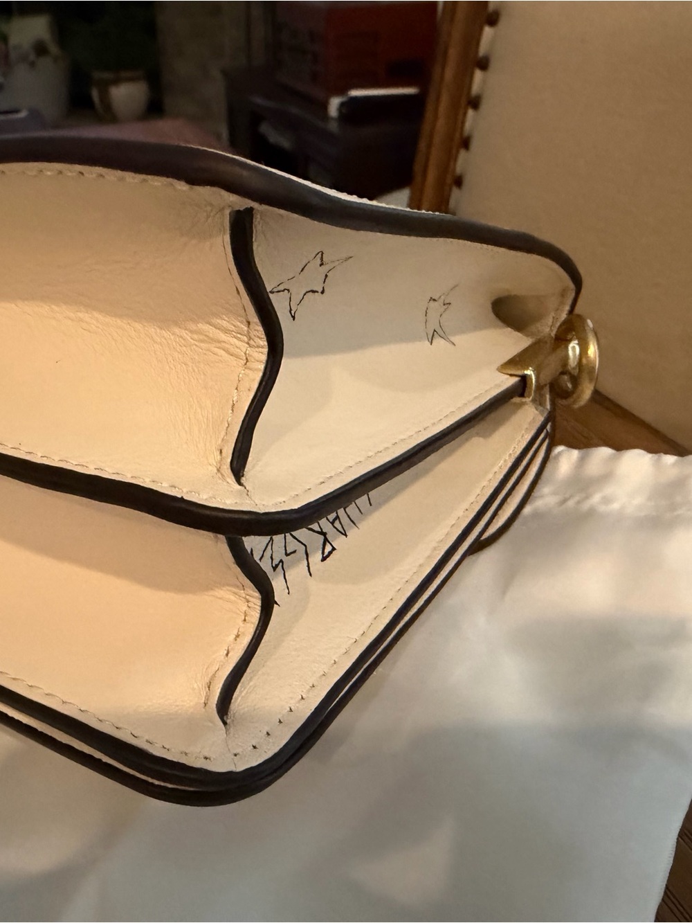 Coach Cream Graphic New York Leather Shoulder Bag with Gold Chain - Picture 5 of 10
